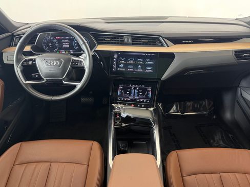 Used 2024 Audi Q8 e-tron Premium Plus w/ Premium Plus Package AWD/4WD image 14