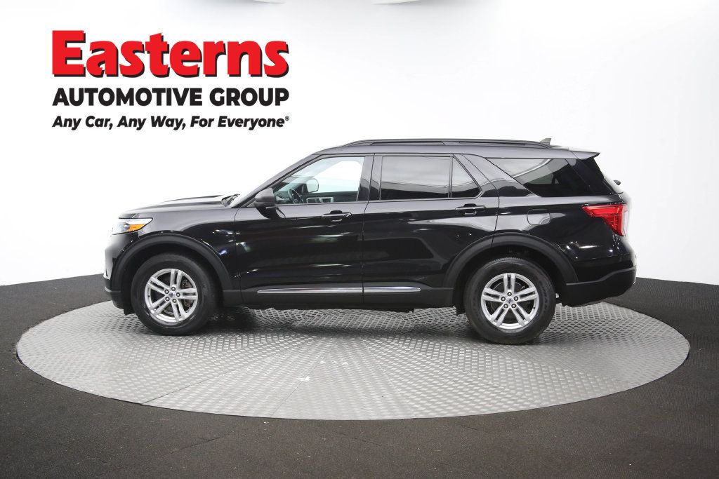 Used 2022 Ford Explorer XLT w/ Equipment Group 202A AWD/4WD image 57