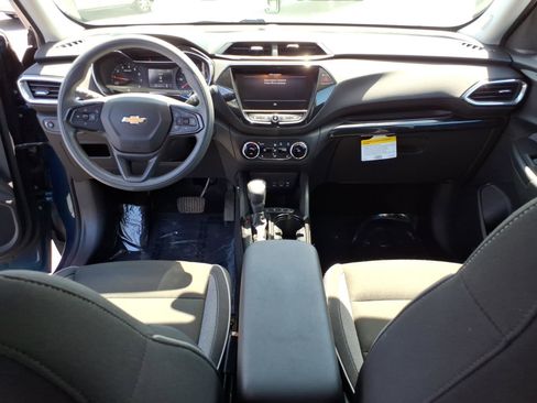 Used 2021 Chevrolet TrailBlazer LT w/ Convenience Package AWD/4WD image 12