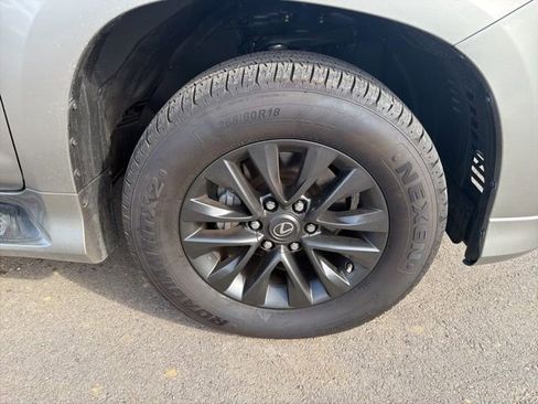 Used 2023 Lexus GX 460 Premium w/ Premium Plus Package image 6