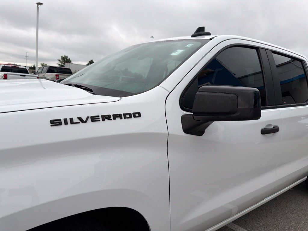Used 2021 Chevrolet Silverado 1500 Custom AWD/4WD image 10
