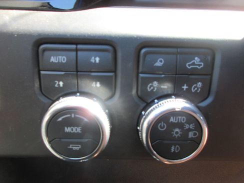 New 2026 GMC Sierra 1500 AT4 w/ AT4 Premium Package AWD/4WD image 18