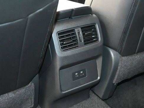 Certified 2023 Nissan Rogue SV w/ SV Premium B Package AWD/4WD image 18