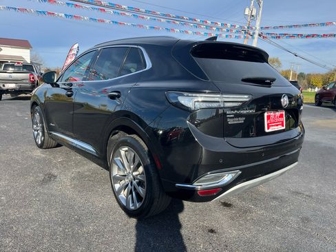 Used 2021 Buick Envision Avenir w/ Technology Package II image 3