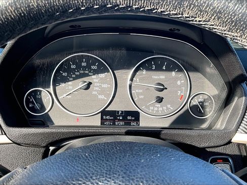 Used 2018 BMW 320i Sedan image 20