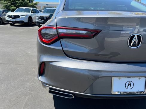 New 2025 Acura TLX w/ Technology Package image 10