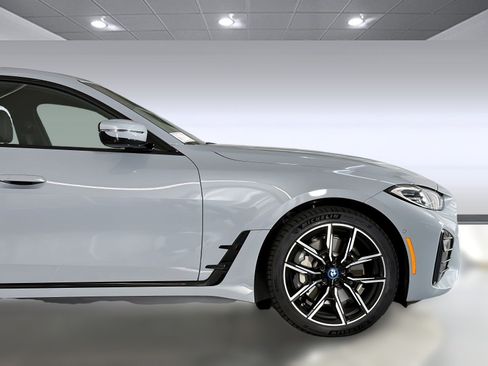 Used 2023 BMW i4 eDrive40 w/ M Sport Package RWD image 34