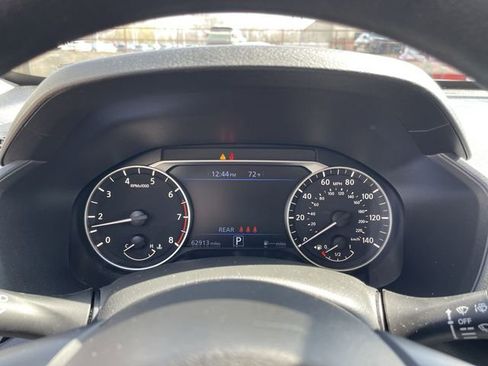 Used 2024 Nissan Altima 2.5 SV image 18