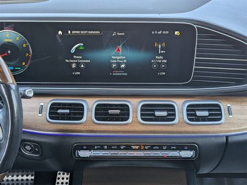 Used 2021 Mercedes-Benz GLS 580 4MATIC image 13