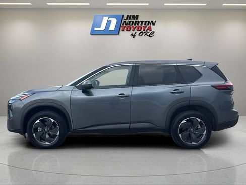 Used 2025 Nissan Rogue SV AWD/4WD image 8