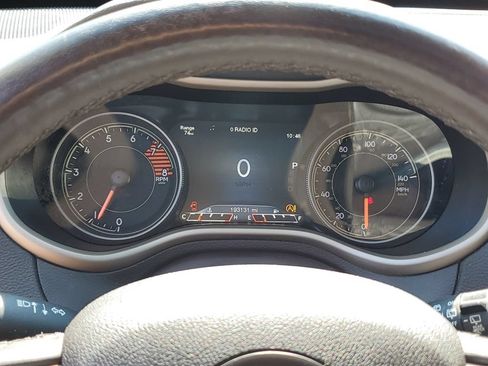Used 2016 Jeep Cherokee Trailhawk w/ Comfort/Convenience Group AWD/4WD image 21