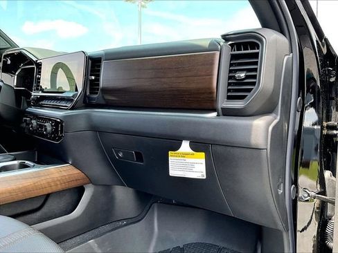 New 2026 Chevrolet Silverado 1500 High Country AWD/4WD image 26