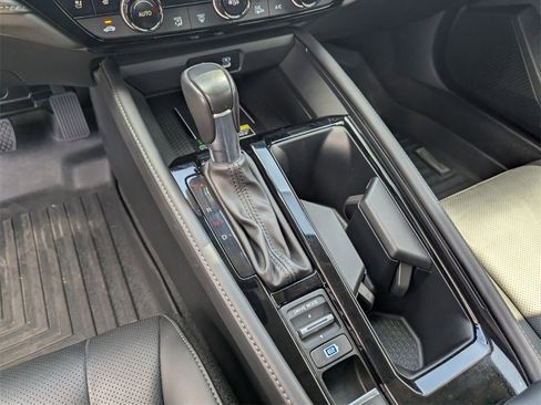 Used 2024 Honda Accord Touring image 27