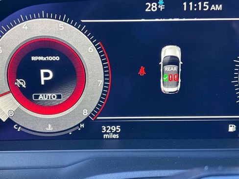 Used 2025 Nissan Rogue Platinum w/ Tech Package image 22