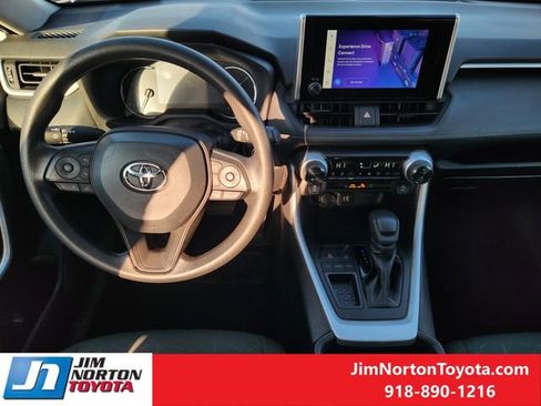 Used 2024 Toyota RAV4 XLE image 28