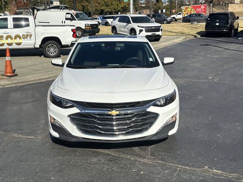 Certified 2024 Chevrolet Malibu LT image 2