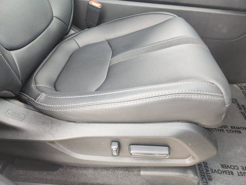 Certified 2024 Honda Pilot Touring image 28