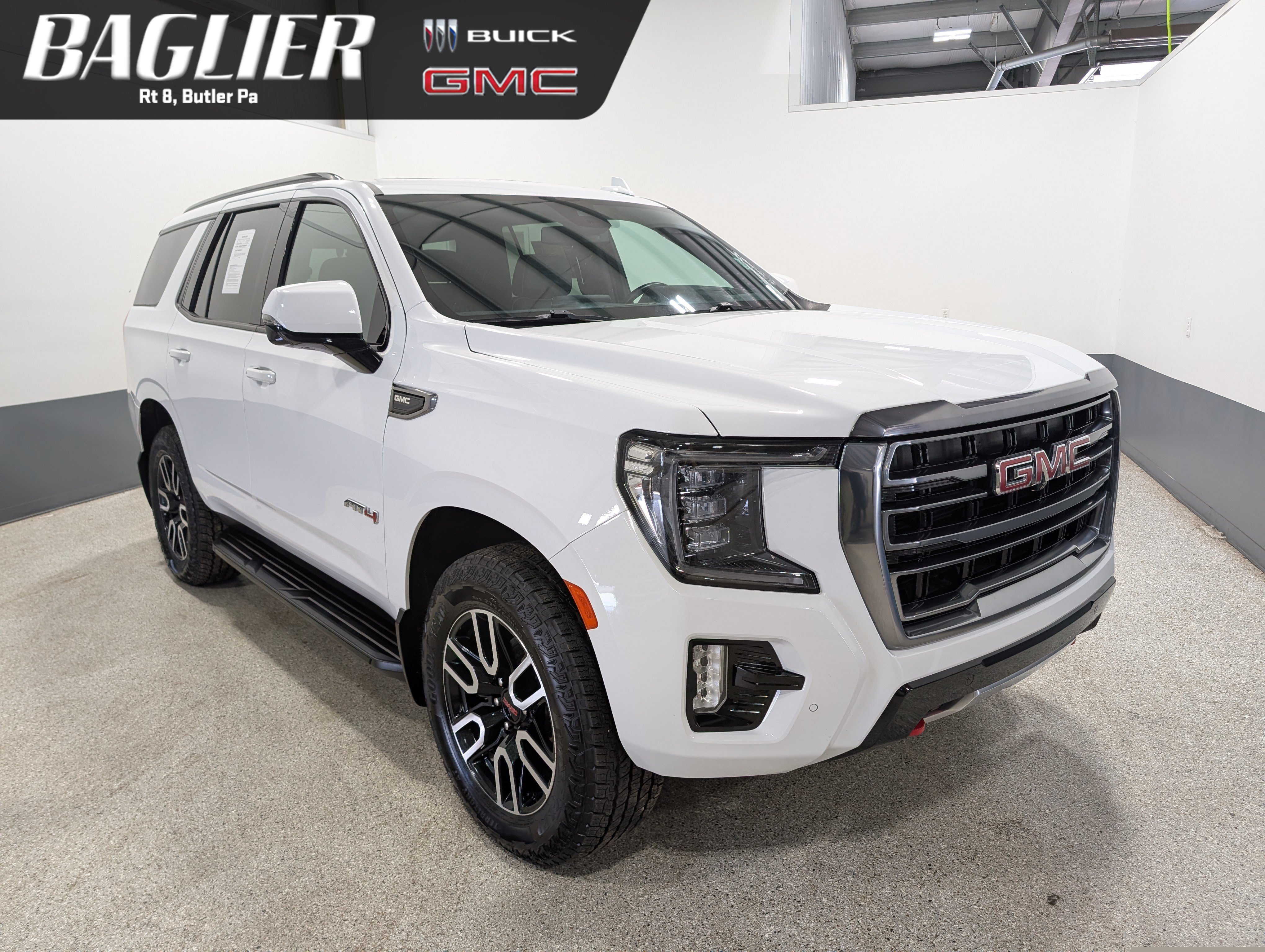 Used 2024 GMC Yukon AT4 w/ Technology Package AWD/4WD image 1