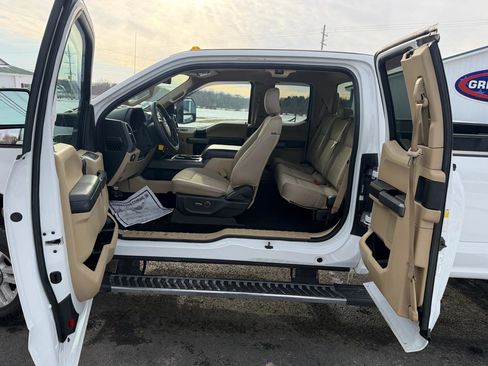 Used 2019 Ford F350 XLT w/ XLT Value Package image 33