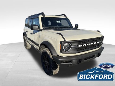 New 2025 Ford Bronco Big Bend w/ Black Diamond Package AWD/4WD image 3