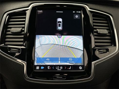 Certified 2023 Volvo XC90 B6 Plus w/ Protection Package Premier image 17