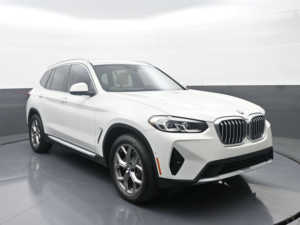 Used 2023 BMW X3 xDrive30i w/ Convenience Package w/ZPA AWD/4WD image 3