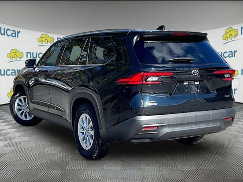Used 2024 Toyota Grand Highlander AWD image 4
