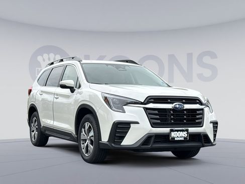 Used 2023 Subaru Ascent Premium w/ Convenience Package AWD/4WD image 10