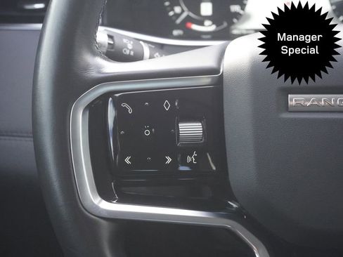 Used 2022 Land Rover Range Rover Evoque SE image 12