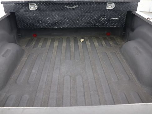 Used 2018 RAM 1500 Classic SLT RWD image 18