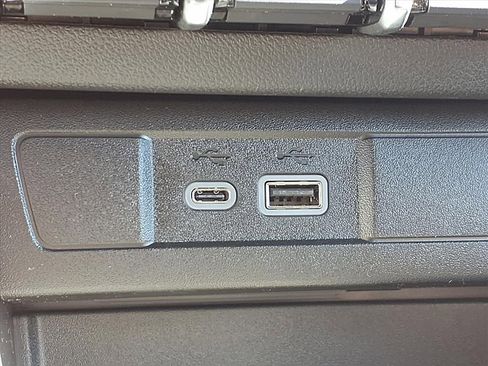 New 2026 GMC Canyon Elevation w/ Convenience Package image 8