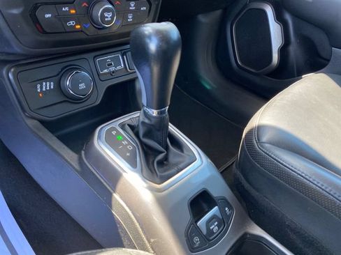 Used 2021 Jeep Renegade Limited AWD/4WD image 14