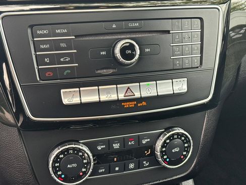 Used 2019 Mercedes-Benz GLE 400 4MATIC image 21
