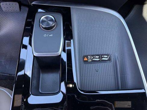 New 2026 Buick Enclave Preferred w/ Power Package FWD image 10