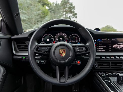 Certified 2025 Porsche 911 Carrera image 30