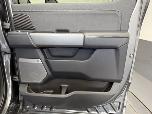 New 2026 Ford F250 Lariat w/ Black Appearance Package image 57