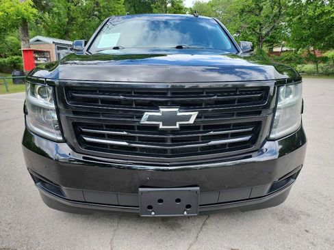 Used 2018 Chevrolet Tahoe Premier RWD image 2