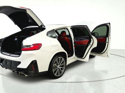 Used 2024 BMW X4 xDrive30i w/ Premium Package AWD/4WD image 14