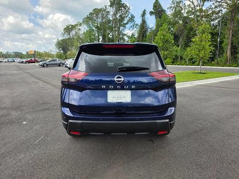 Used 2025 Nissan Rogue SV FWD image 4
