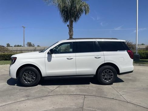 Used 2025 Ford Expedition Active RWD image 5