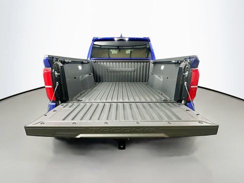 Certified 2025 Toyota Tacoma TRD Sport AWD/4WD image 25