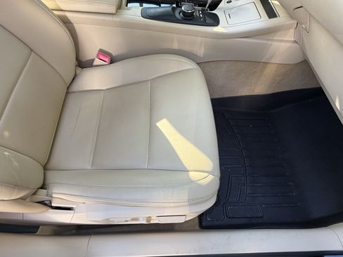 Used 2013 Lexus ES 350 w/ Premium Pkg FWD image 43
