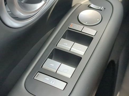 New 2026 Hyundai Ioniq 9 SE image 22