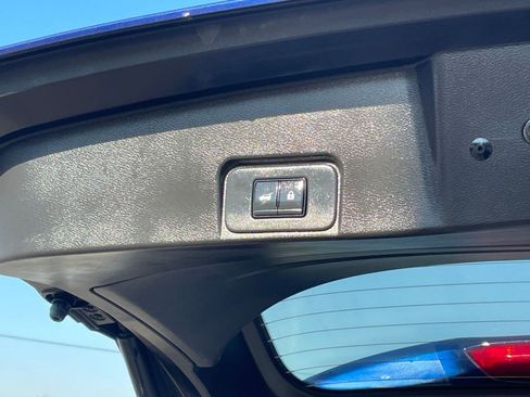 Used 2025 Nissan Rogue SV image 23