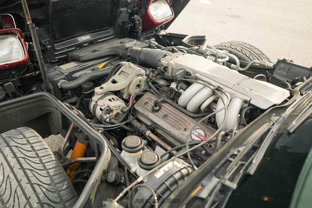 Used 1988 Chevrolet Corvette Convertible RWD image 26