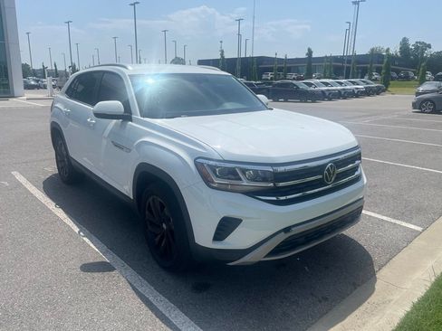 Used 2023 Volkswagen Atlas Cross Sport SE w/ Black Wheel Package FWD image 2