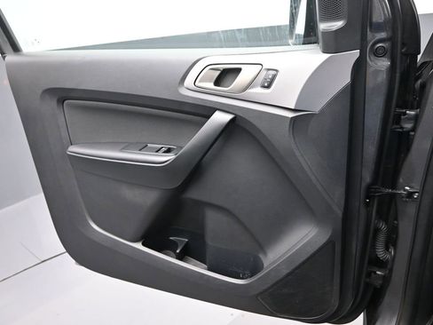 Used 2020 Ford Ranger XLT w/ Equipment Group 301A Mid RWD image 17