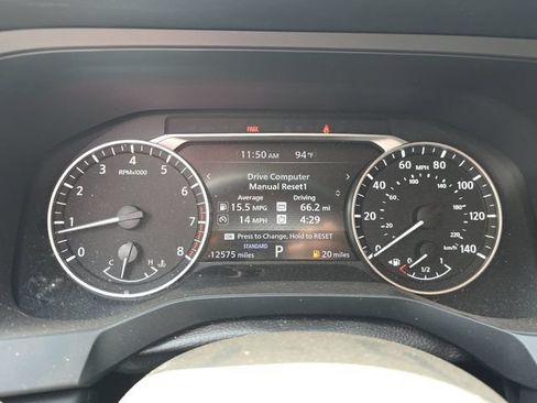 Used 2025 Nissan Pathfinder S FWD image 17