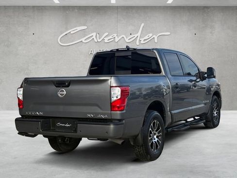 Used 2024 Nissan Titan SV w/ SV Convenience Package image 16