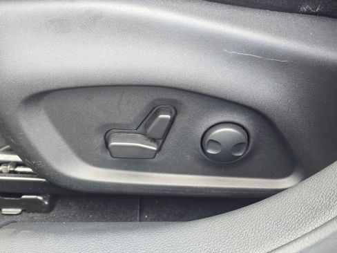 Used 2024 Jeep Compass Limited image 24